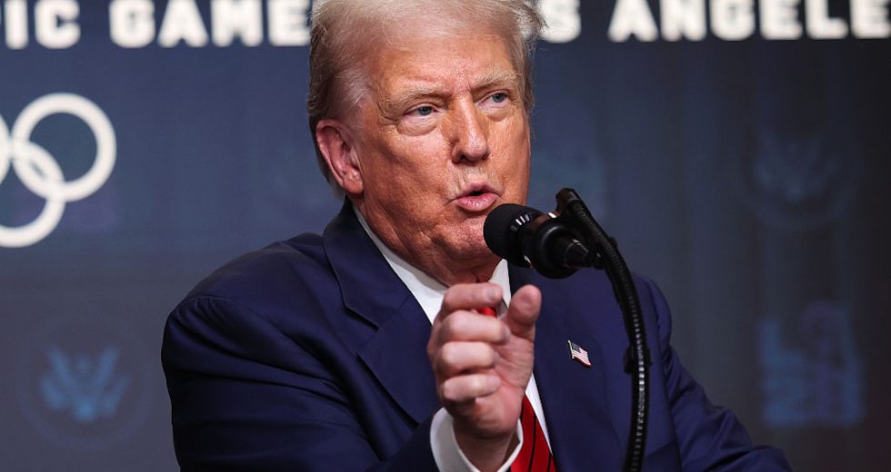 Trump promises $2000 tariff dividend to all Americans