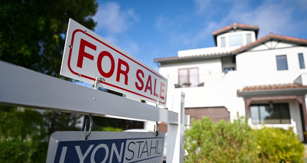 Home sellers are getting desperate — and throwing big perks at buyers