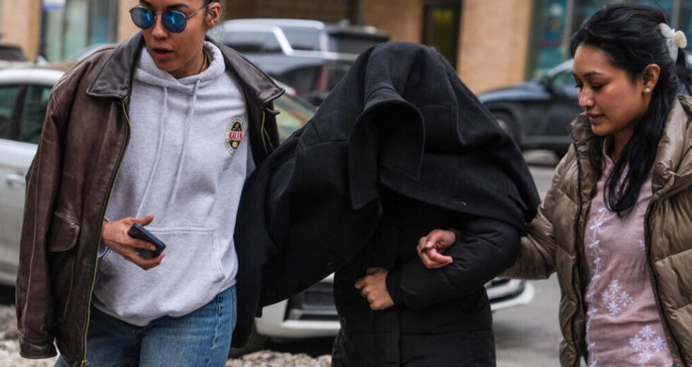 ICE liberta estudante de Columbia da custódia após negociações Trump-Mamdani