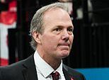 Desgosto para o técnico de hóquei dos Jogos Olímpicos de Inverno do Canadá, Jon Cooper, enquanto ele sofre uma tragédia familiar dias depois de perder o ouro