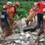 Inundações e deslizamentos de terra no Brasil matam pelo menos 30 após chuvas recordes