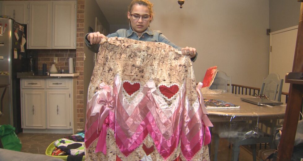 Superando o trauma fio a fio: a jornada de cura de Cambria Harris após a perda