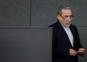 Irã diz que acordo com EUA está “ao alcance” antes de negociações em Genebra