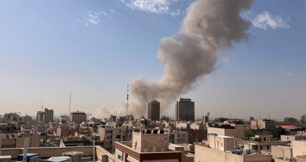 Ao vivo: Israel diz ter lançado um ‘ataque preventivo’ contra o Irã e declara estado de emergência