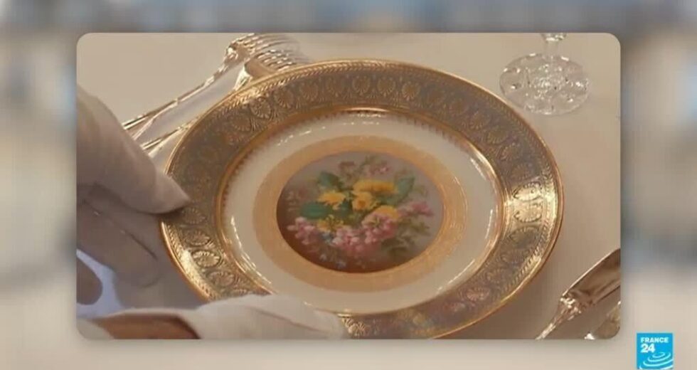 Julgamento de louças de porcelana roubadas do Palácio do Eliseu começa em Paris