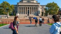 DHS detém e liberta estudante da Universidade de Columbia