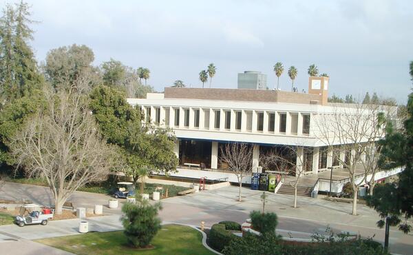 Estudantes do estado de Fresno rejeitam acesso gratuito ao “problemático” NYT