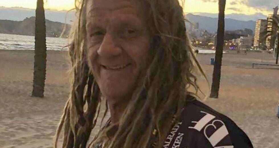 Mulher é presa após Brit ser encontrado morto em quarto de hotel em Tenerife | Notícias do Reino Unido