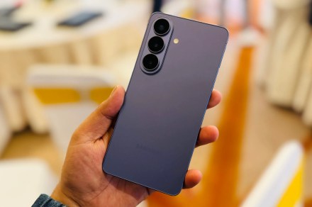 Samsung Galaxy S26 oferece mais potência em um pacote charmosamente pequeno e familiar