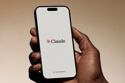 Claude Code agora permite que você execute tarefas remotamente a partir de um telefone