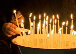 Ucranianos que vivem em Saskatchewan comemoram 4 anos da invasão russa – Saskatoon