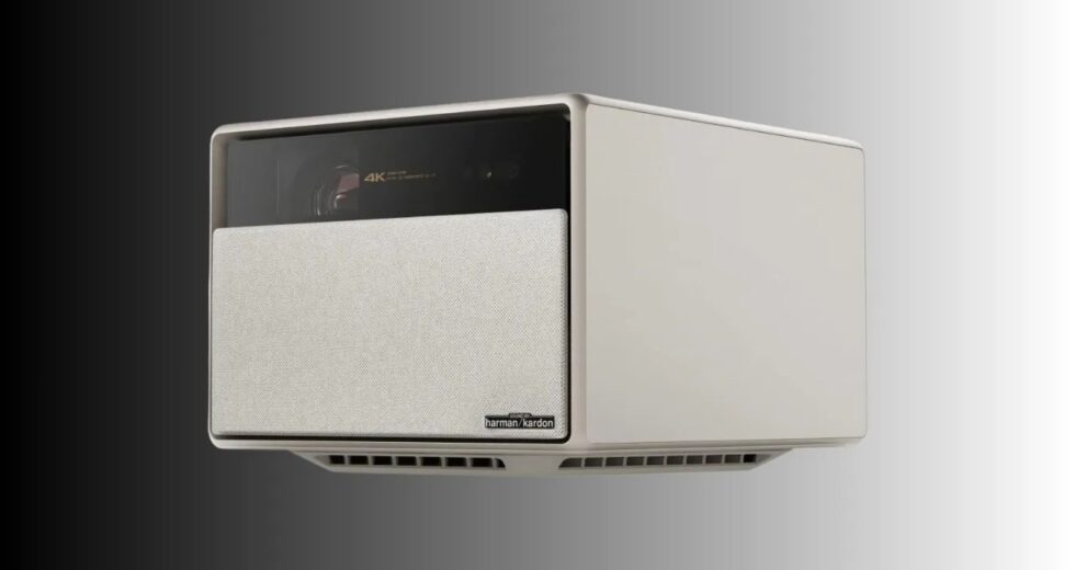 Um projetor 4K premium abaixo de US$ 1.000 é o tipo de negócio que os fãs de home theater esperam