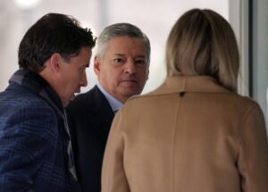 A Netflix perdeu a luta com a Warner Bros, apesar da viagem de Ted Sarandos à Casa Branca esta semana