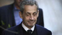 Tribunal francês decidirá sobre pedido de Sarkozy para mesclar penas de prisão