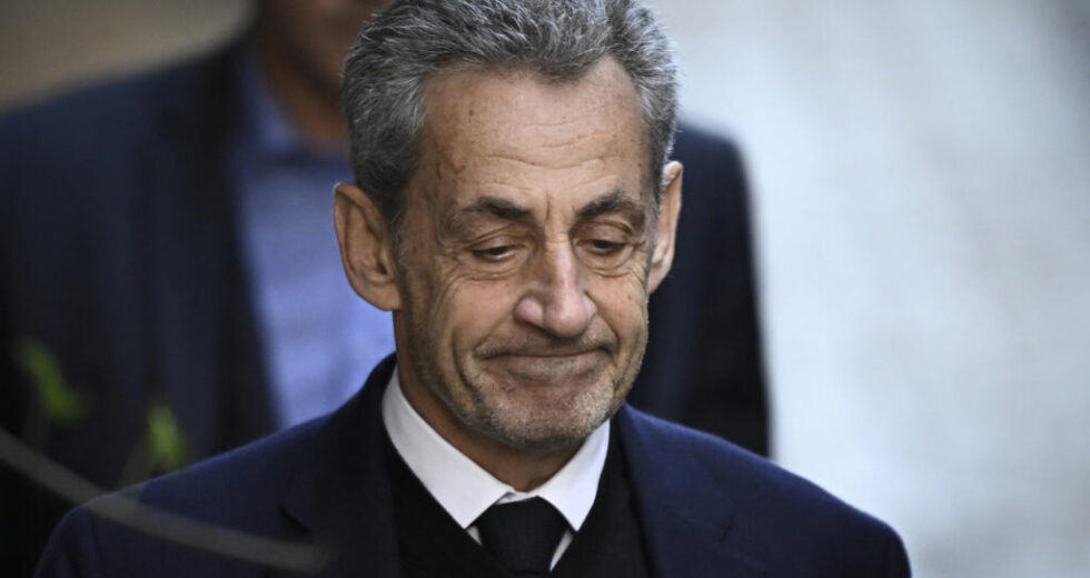 Tribunal francês decidirá sobre pedido de Sarkozy para mesclar penas de prisão