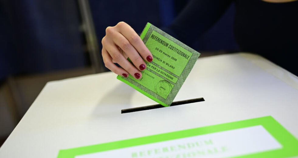 O referendo de justiça na Itália torna-se um teste fundamental para a liderança do primeiro-ministro Meloni