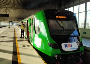 Verifique a programação do trem do aeroporto Jogja-YIA hoje, 18 de março de 2026