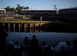 Dois tiros e mortos fora do Players Championship enquanto o atirador foge para o campo TPC Sawgrass