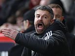 A revolução dos Reds de Stephen Robinson já começou com partidas… mas será que um dos chamados homens-chave sobreviverá em Aberdeen?