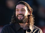 Andy Carroll fala sobre aceitar um emprego surpresa como gerente do Dagenham & Redbridge após ser nomeado pelo YouTuber KSI: ‘Simplesmente caiu no meu colo’