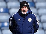Steve Clarke escolherá o gigantesco elenco inicial de 55 jogadores para a Copa do Mundo enquanto busca a combinação perfeita para brilhar no cenário global