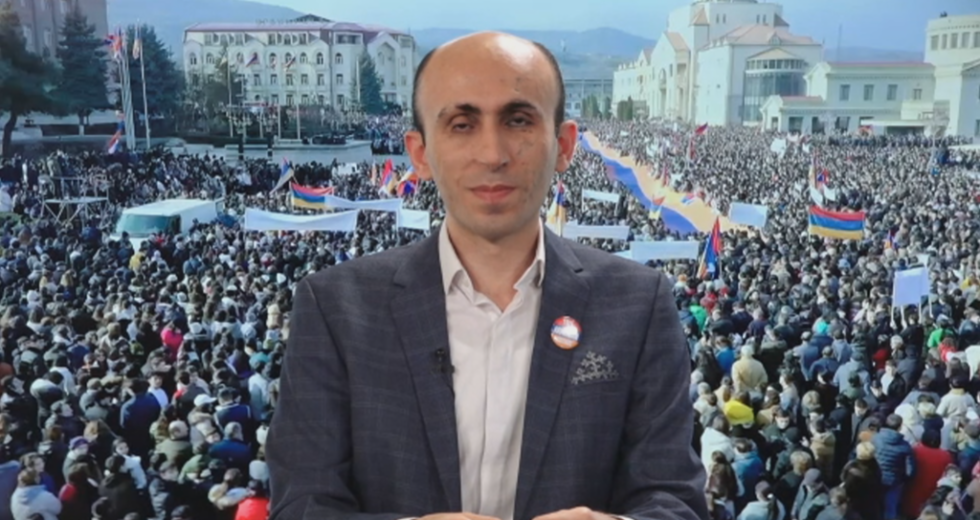 ‘Fomos traídos’: ex-ministro de Nagorno-Karabakh sobre o acordo de paz Armênia-Azerbaijão