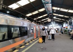 O aumento no número de passageiros de trem em Jogja chegará a 30 por cento durante o Eid 2026