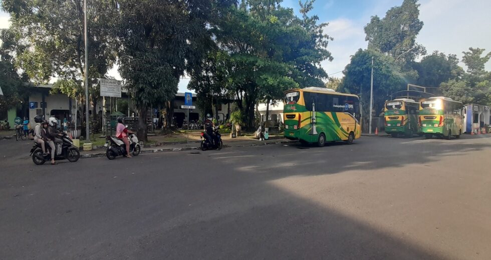 Ocorreu aumento de passageiros no Terminal Palbapang de Bantul