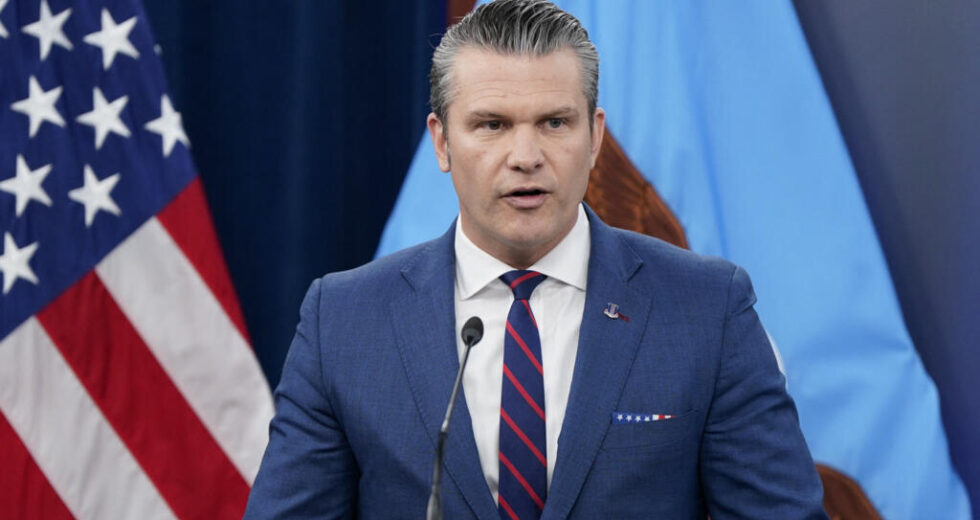 Repetição: Secretário da Guerra dos EUA aborda ataques no Irã e análise do FRANCE 24