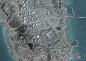 Ao vivo: Trump diz que poderia tomar a ilha Kharg, no Irã, enquanto os EUA aumentam o aumento de tropas