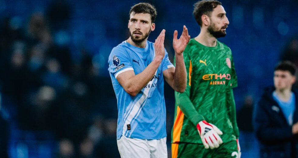 Resultados da Liga Inglesa: Man City derrotado pelo Forest por 2 a 2, não conseguiu pegar o Arsenal