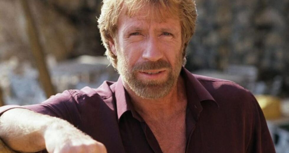 O ator de ação Chuck Norris morre após ser tratado no Havaí
