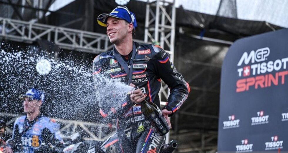 Marco Bezzecchi vence o MotoGP brasileiro e se mantém firme no topo da classificação
