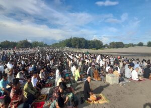 Orações do Eid em Gumuk Pasir Bantul, muçulmanos convidados a fortalecer a unidade