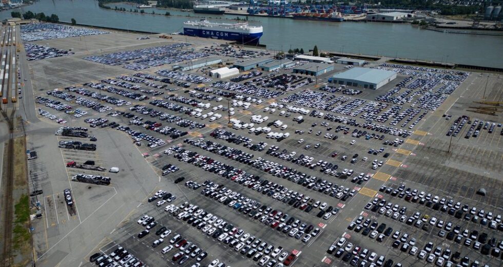 Poilievre propõe pacto automotivo Canadá-EUA isento de tarifas para aumentar a produção