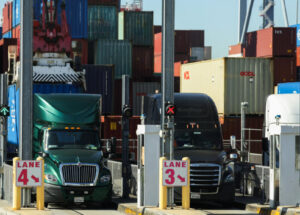 China pede aos EUA que corrijam ‘maneiras errôneas’ nas investigações comerciais antes das negociações de Paris