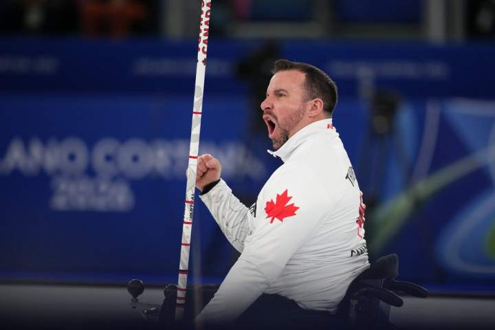 Canadá conquista ouro paraolímpico no curling em cadeira de rodas