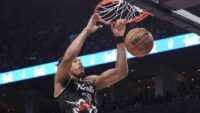 Exército Suíço Barnes faz tudo pelos Raptors