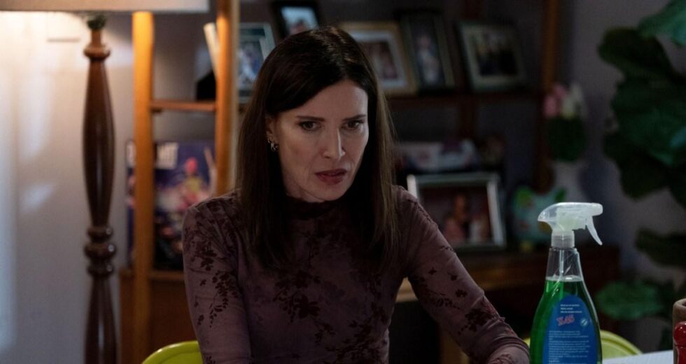 A reação violenta de Bea chocará EastEnders quando Honey a rejeitar | Sabonetes