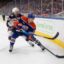 Oilers negociam Mangiapane e escolha de draft para Blackhawks – Edmonton