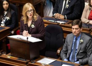 Último orçamento do BC mais impopular desde o orçamento de Gordon Campbell em 2010: pesquisa