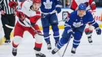 Furacões Carolina derrubam Toronto Maple Leafs em OT