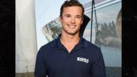 Emile Kotze, do Below Deck, processa a rede por US $ 850 milhões por suposto assédio sexual