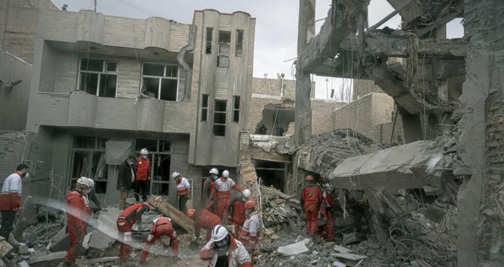 Ao vivo: Israel realiza nova onda de ataques em todo o Irã