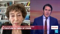Literatura em tempos de crise: o escritor de renome mundial Azar Nafisi fala à França 24 – Spotlight