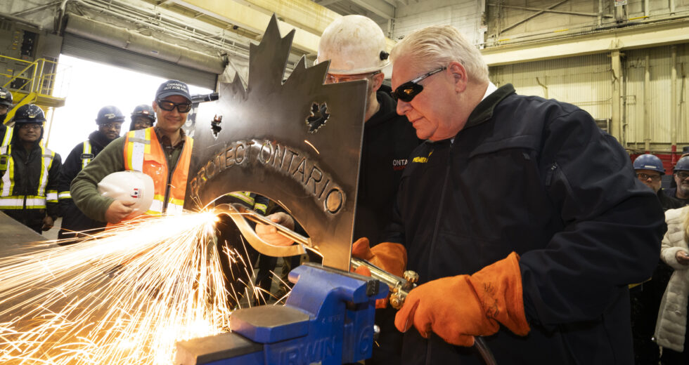 A maioria acha que Doug Ford não está conseguindo proteger Ontário, mostra nova pesquisa