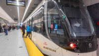 Metrolinx busca ‘construir a confiança do público’ após lançamento difícil do Finch West LRT