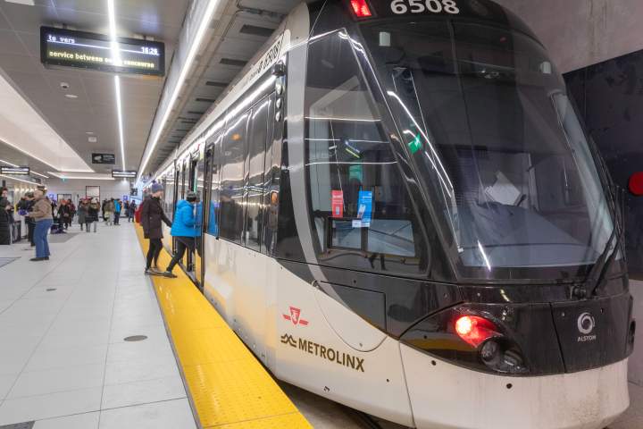 Metrolinx busca ‘construir a confiança do público’ após lançamento difícil do Finch West LRT