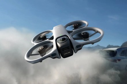 O primeiro drone 360° da DJI oferece gravação de vídeo 8K e um alcance de transmissão assustadoramente longo