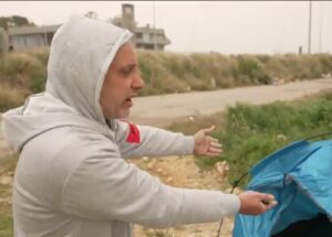 Israel ataca Beirute, aprofundando a crise humanitária no Líbano